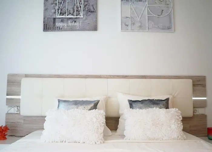 Matilda On The * 锡切斯